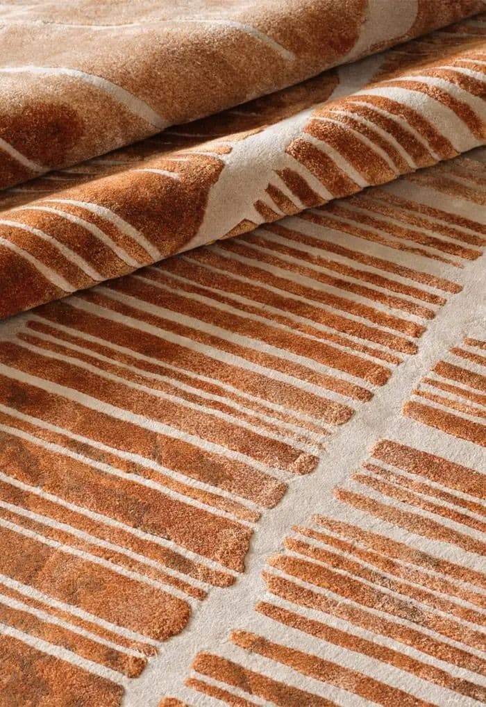 RUGS